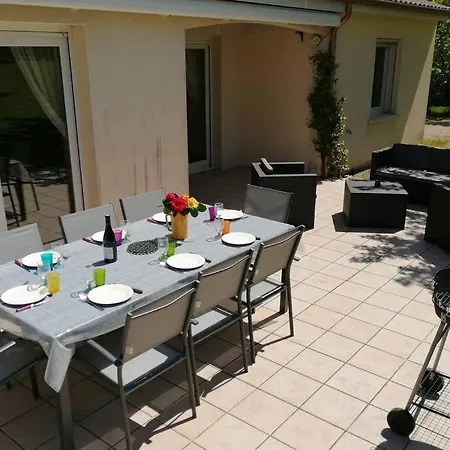 Ferienhaus Maison 8 Personnes A 10 Mn Futuroscope Saint-Martin-la-Pallu